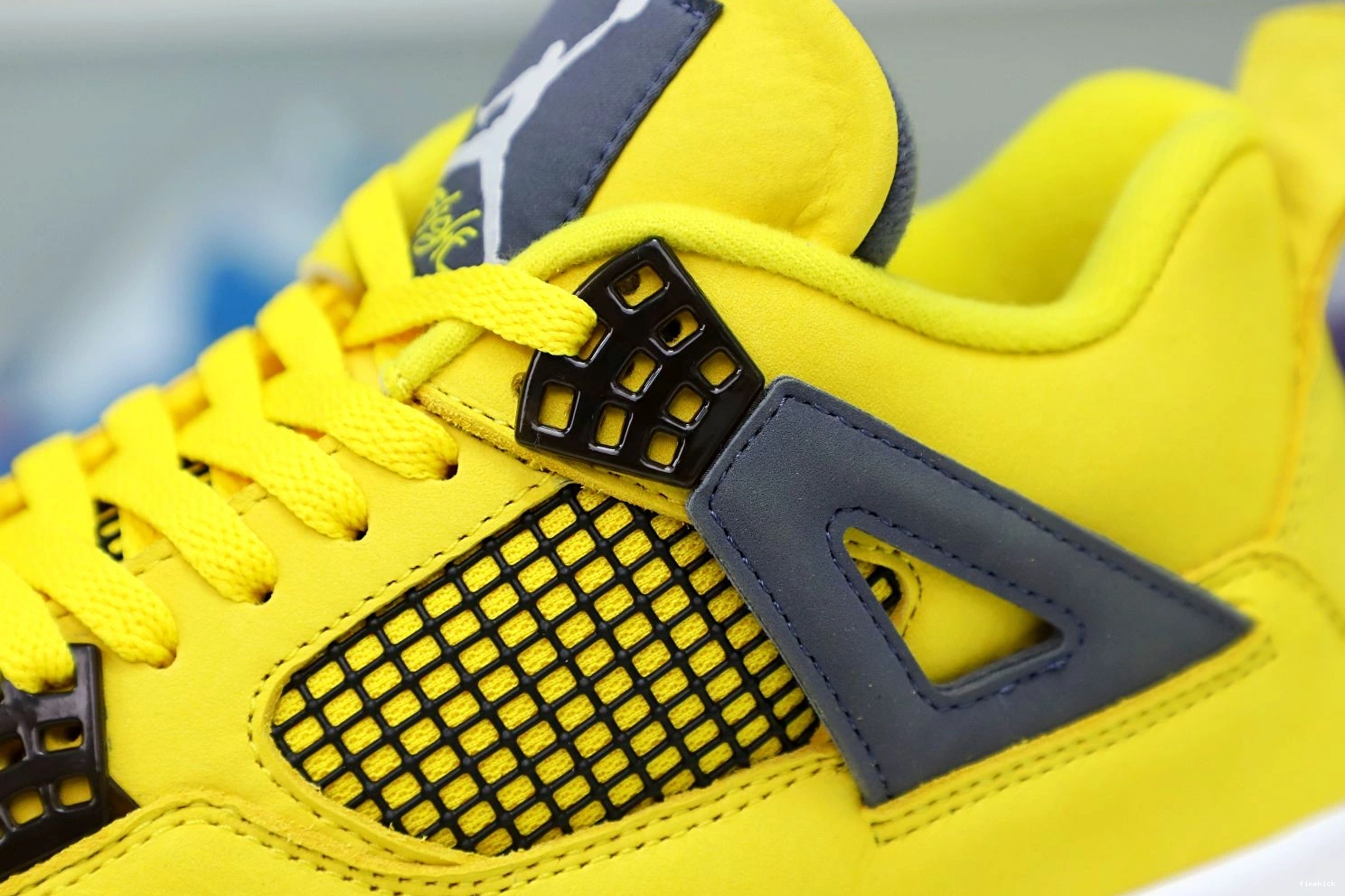 RETRO 2021 JORDAN 4 'LIGHTNING' JORDAN AIR AIR 0731